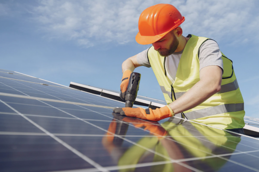 Instalación y Mantenimiento de Placas Solares Fotovoltaicas (ENAE017PO) (Semipresencial)